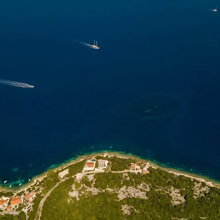 Beautiful Korcula A Few Steps To The Sea Korcula Waterfront Korcula Town Villa Zrnovo