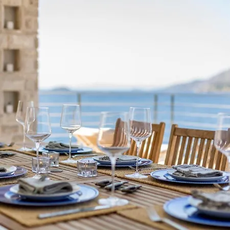Beautiful Korcula A Few Steps To The Sea Korcula Waterfront Korcula Town Zrnovo